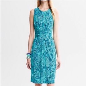 Banana Republic “Issa” Line Sz 4